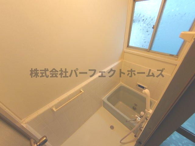 バス・シャワールーム　きれいなお風呂です