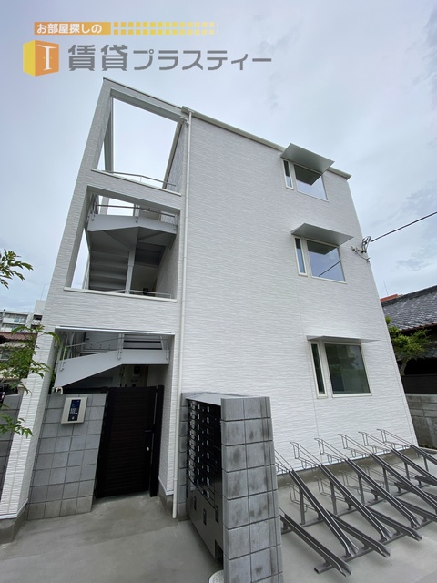 建物外観　シンプルなデザインがお洒落な外観です。