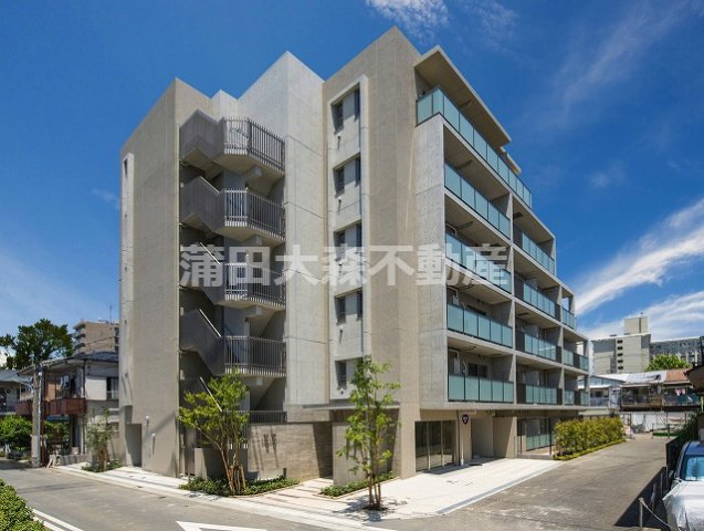 建物外観　2015年6月築　RC鉄筋コンクリート造地上6階建て1K 2