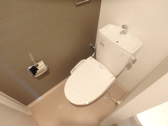トイレ　清潔感のあるトイレです