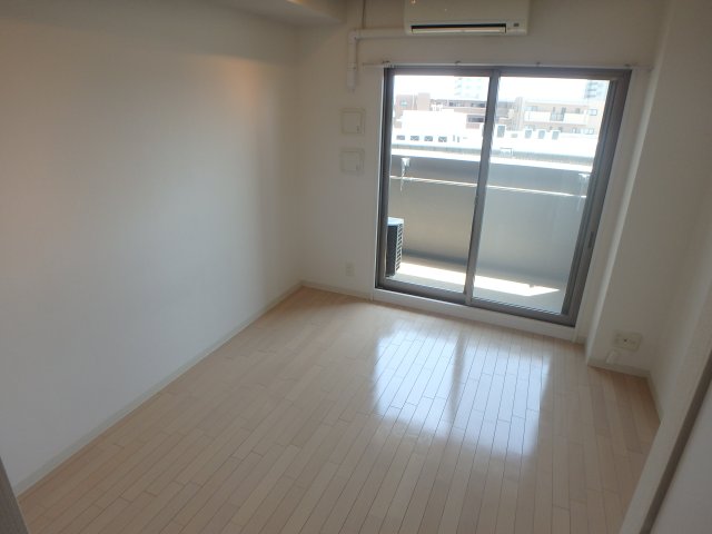 居室・リビング　使いやすい居間です