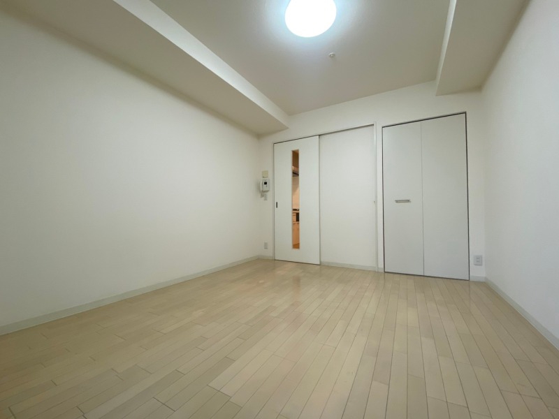 居室・リビング　広くてキレイなお部屋が広がっていて、充実した生活が送れそう。