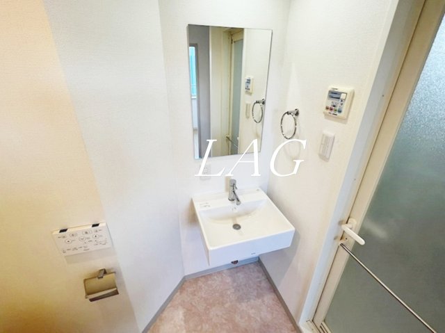 洗面設備　洗面台です。