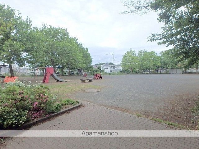 コンビニ　ローソン（コンビニ）まで400m