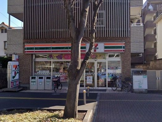 コンビニ　セブンイレブン板橋高島平2丁目店（コンビニ）まで720m