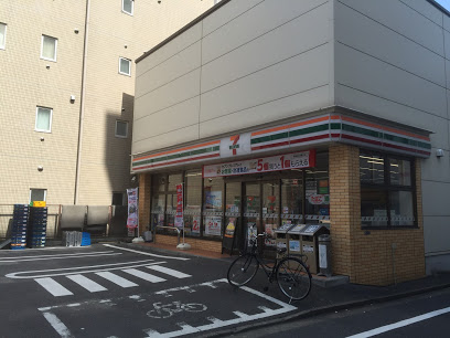 コンビニ　セブンイレブン 北区田端新町3丁目店（コンビニ）まで93m