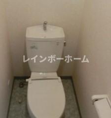 トイレ　コンパクトで使いやすいトイレです