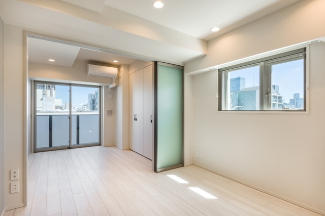居室・リビング　※別部屋の参考写真です。