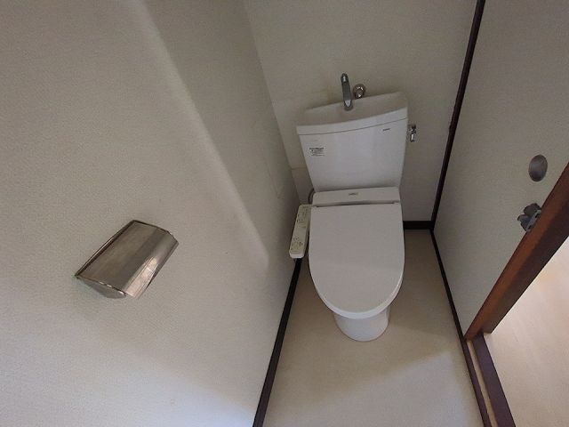 京成大久保テラスハウスのトイレ写真