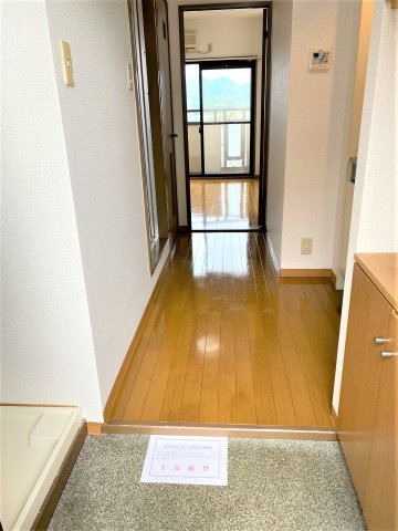玄関　イメージになります。