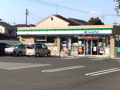 コンビニ　ファミリーマート一宮小信中島北店（コンビニ）まで575m