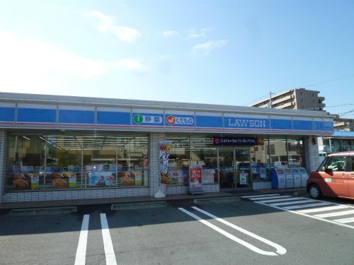 コンビニ　ローソン（コンビニ）まで100m