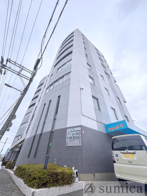 建物外観　スマートに佇むお家。毎日が楽しくなります。