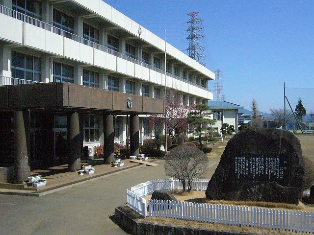小学校　下妻市立総上小学校（小学校）まで473m