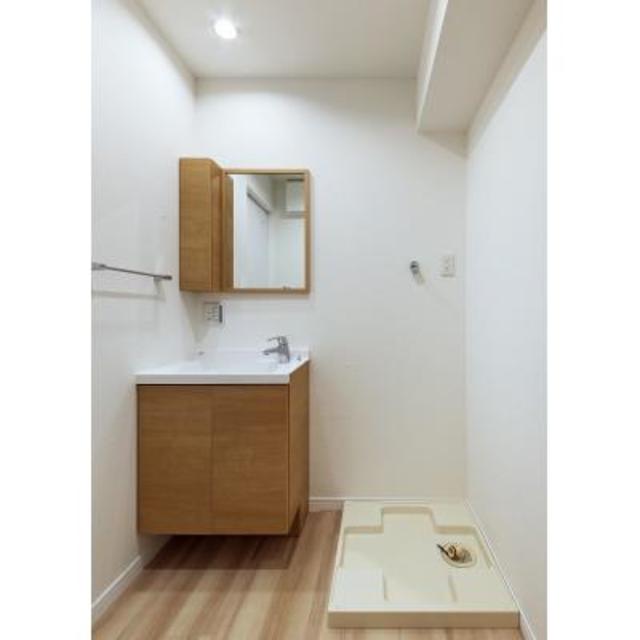 洗面設備　※写真は同タイプ住戸です。