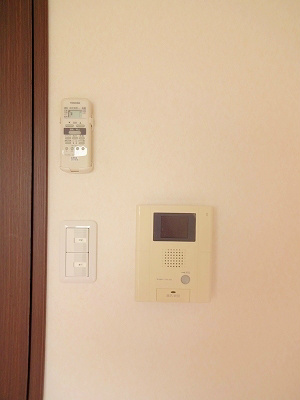 セキュリティ　同物件他号室のお写真になります。