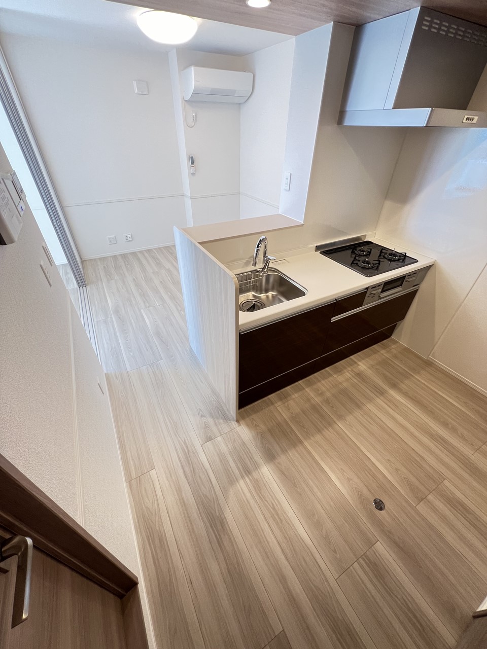 キッチン　※同物件、別部屋の写真です