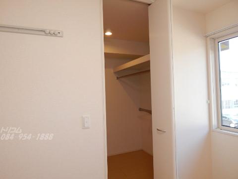 収納　ウォークインクローゼット
