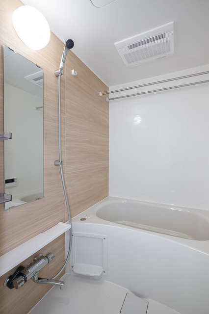 バス・シャワールーム　※写真は同タイプ住戸です。