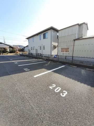 駐車場　駐車スペースもあります