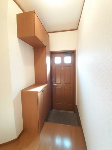 玄関　落ち着いた玄関です