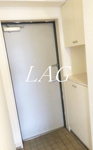玄関　玄関です。