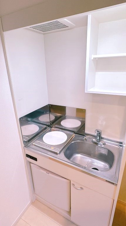 東武伊勢崎線 竹ノ塚駅 徒歩9分 2階建 築9年のキッチン写真