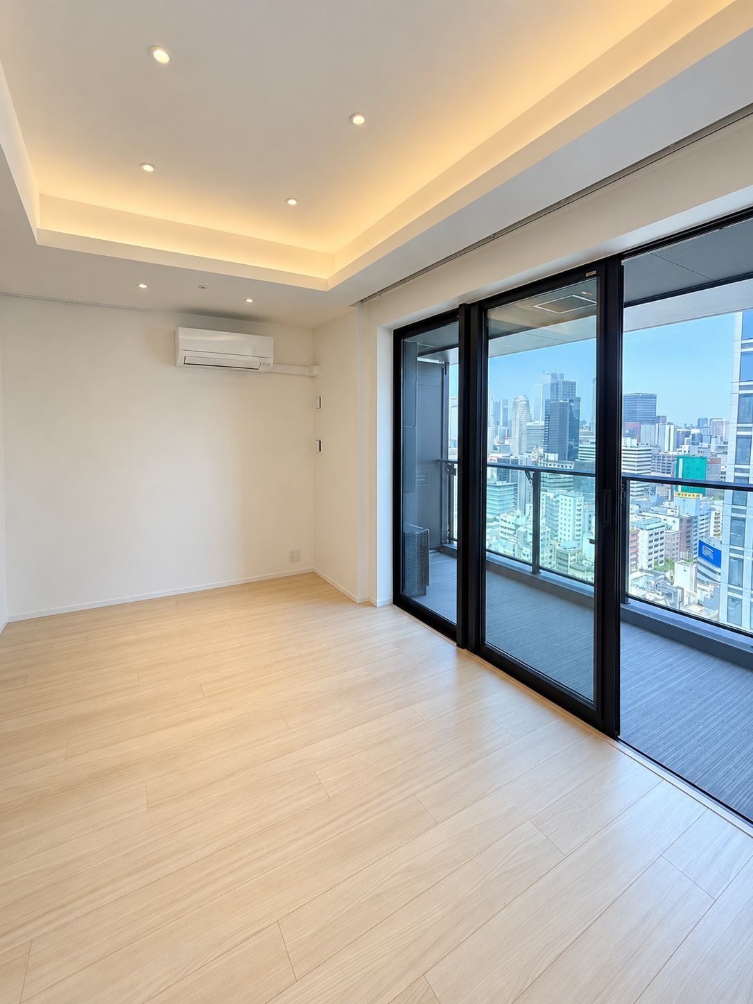 WORLD TOWER RESIDENCE ワールドタワーレジデンスの居間写真