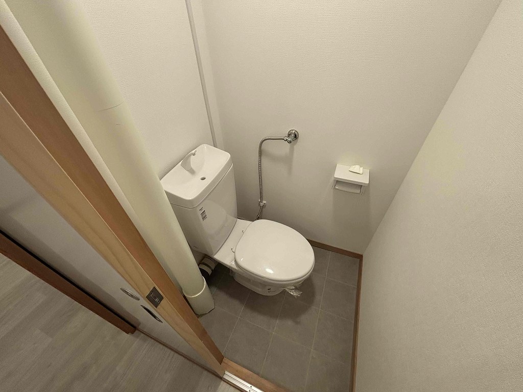 鶴甲コーポ15号館のトイレ写真