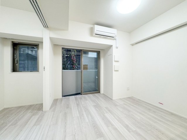 ブリリアイスト門前仲町の居間写真