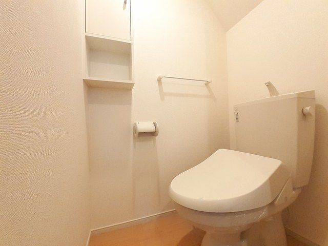 トイレ　コンパクトで使いやすいトイレです
