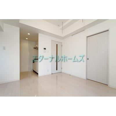 都営大江戸線 牛込柳町駅 徒歩5分 12階建 築14年の居間写真