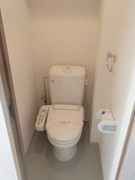 トイレ　★弊社の仲介手数料は賃料の半額＋税です★