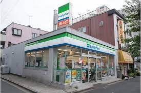 コンビニ　ファミリーマート江東北砂四丁目店（コンビニ）まで132m