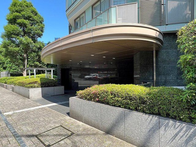 エントランス　共用部分も大変綺麗★