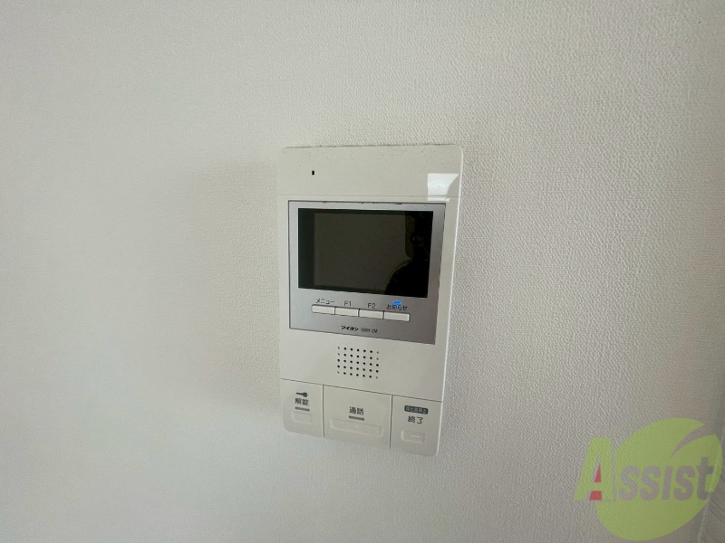 セキュリティ　ＴＶモニター付インターホンです。来客者の顔が見えるので安心！