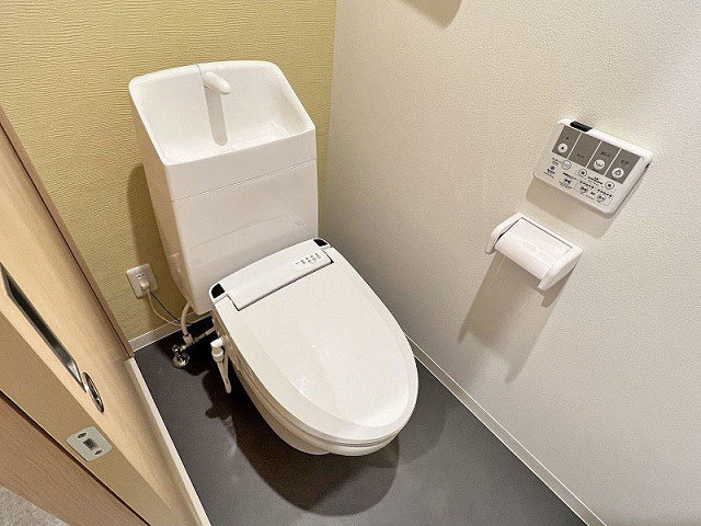 カーサ ラ・ルーチェ大在のトイレ写真