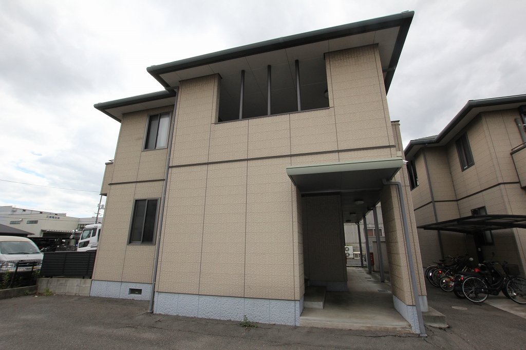 ＪＲ山陽本線 東尾道駅 徒歩10分 築23年