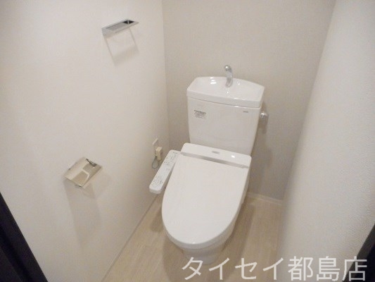 地下鉄谷町線 都島駅 徒歩8分 11階建 築10年のトイレ写真