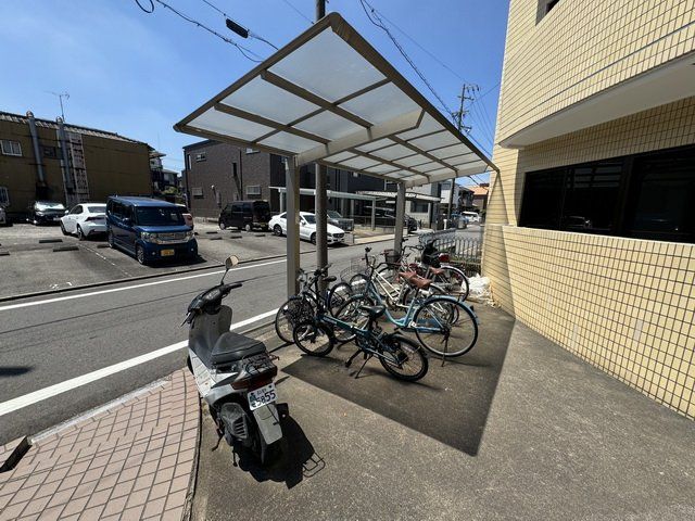 桂山大日町ハイツIIの外観写真