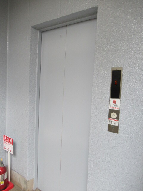 その他設備　エレベーター付