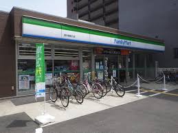 コンビニ　ファミリーマート西中島南方店（コンビニ）まで217m