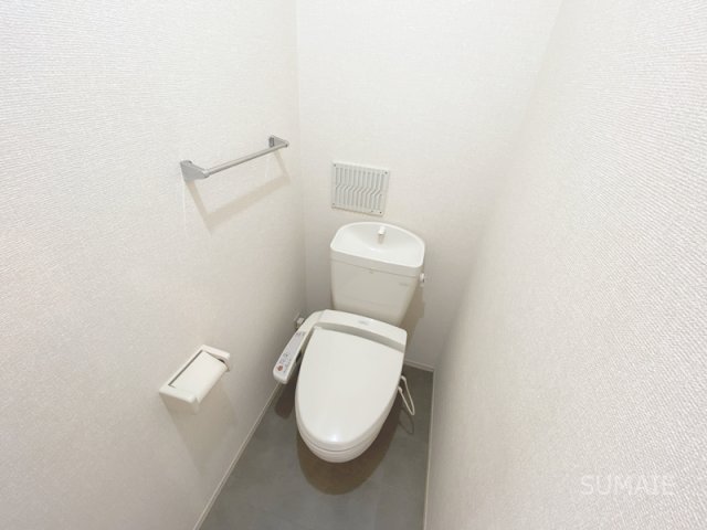トイレ　トイレは洗浄便座付き！