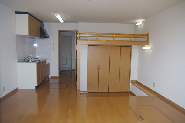 居室・リビング　同じタイプの別のお部屋です