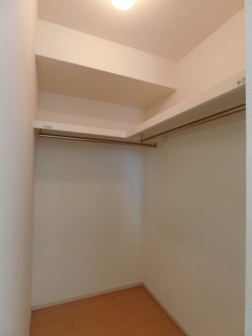 収納　イメージ201号室の写真（反転あり）