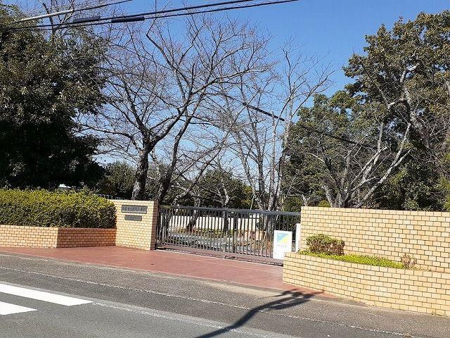 小学校　浜松市立豊岡小学校（小学校）まで2400m