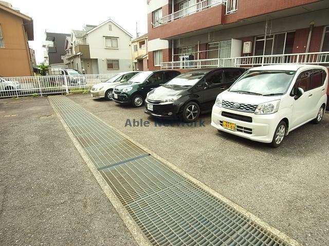 【岐阜市曙町のマンションの駐車場】