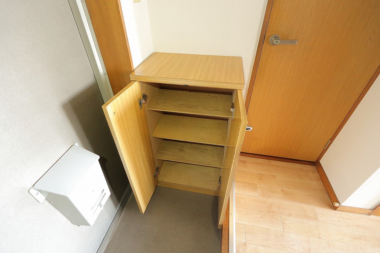 その他設備　下駄箱