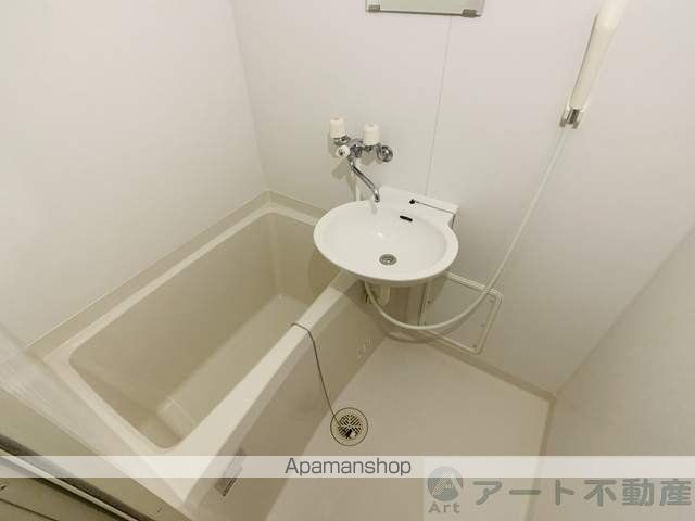 レオパレスMOMOの風呂写真