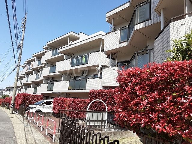 名古屋市天白区高島のマンションの建物外観